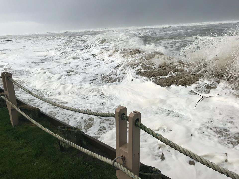 卡农海滩 Webb'S Scenic Surf酒店 外观 照片